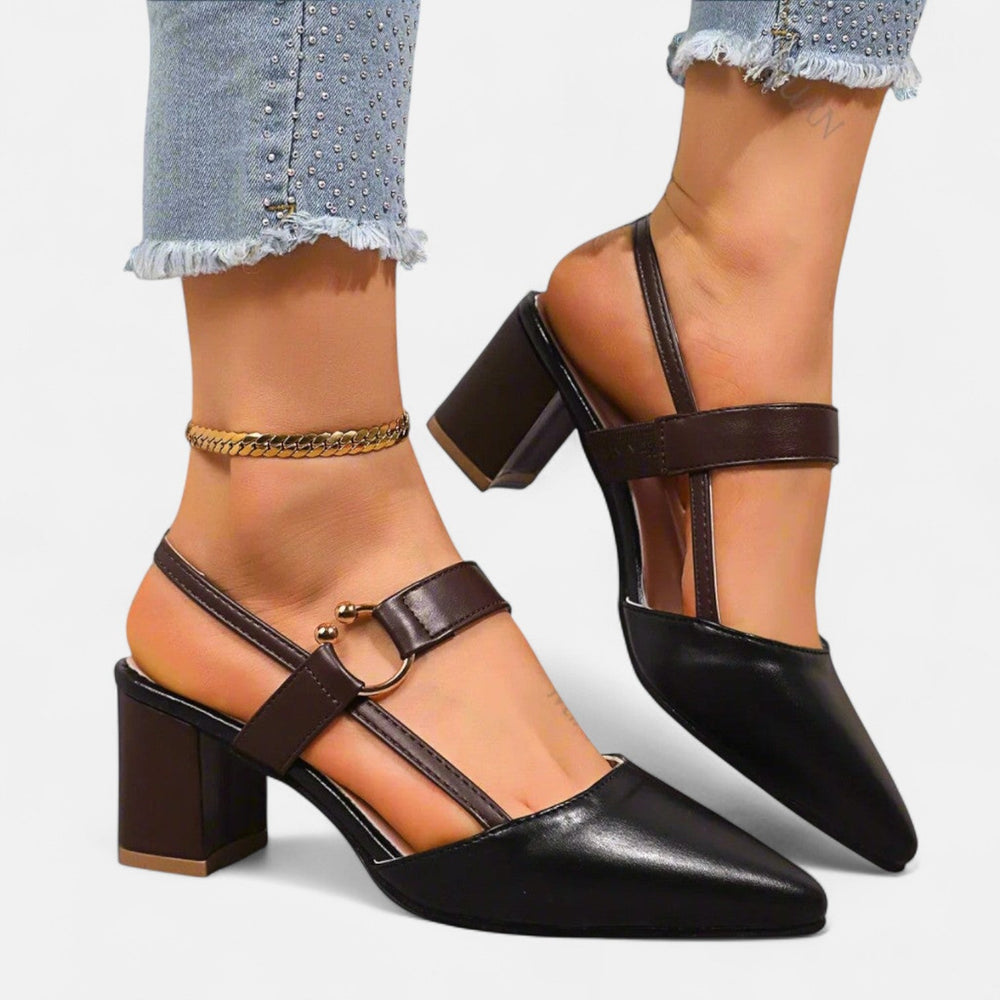 Carla - Scarpin Slingback de Bico Fino com Argola