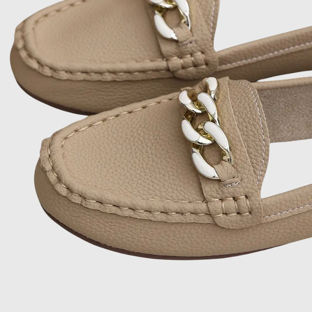 Silene - Mocassim Feminino com Corrente