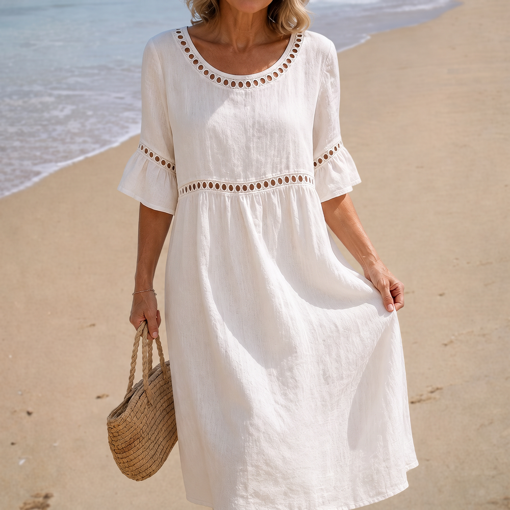 Hélène - Vestido Midi com Manga Sino e Detalhes Vazados