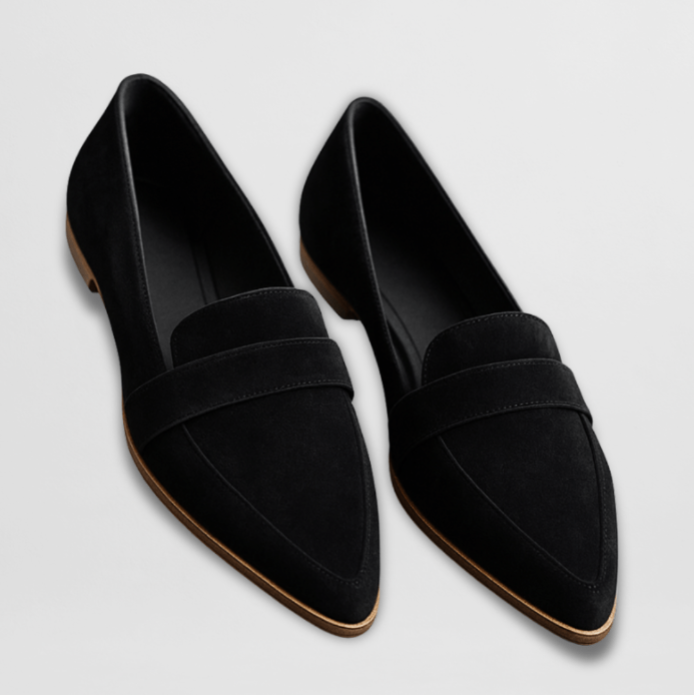 Maisie - Mocassim de Bico Fino com Laterais Baixas