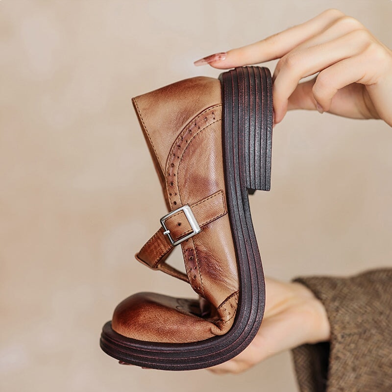 Verda - Sapato Boneca com Picotes e Fivela Lateral