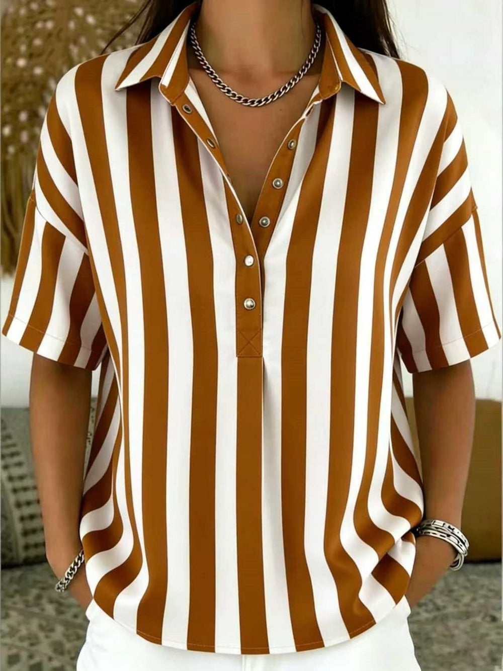 Yandra - Camisa Feminina Manga Curta Listrada